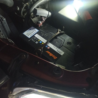 Замена аккумулятора на Toyota Tundra II Рестайлинг 2013 - 2021 4.0 (270 л.с.) Замена аккумулятора на Toyota Tundra II Рестайлинг 2013 - 2021 4.0 (270 л.с.)