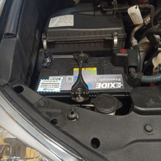 Замена аккумулятора на Toyota Land Cruiser Prado 150 Series 2009 - 2013 3.0d (190 л.с.) Замена аккумулятора на Toyota Land Cruiser Prado 150 Series 2009 - 2013 3.0d (190 л.с.)